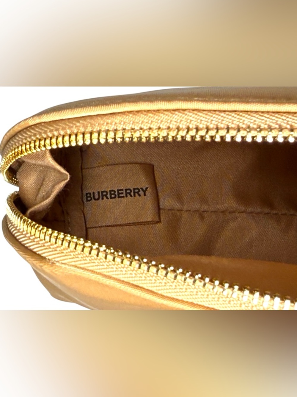 NEW 5 Pc Burberry Discovery Kit - Goddess, Goddess Intense, Hero & Storage Bag - Picture 14 of 15